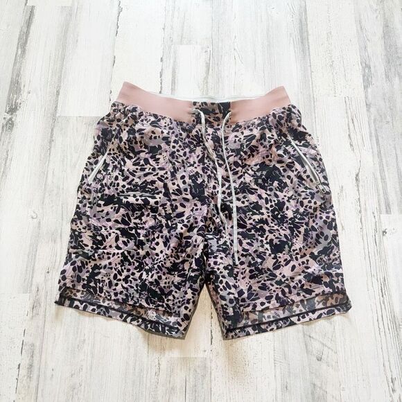 Lululemon T.H.E. Short 7" *Linerless Size S - Picture 1 of 3